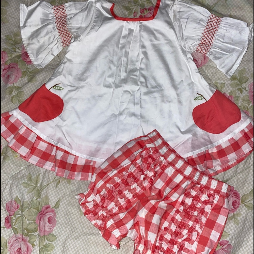 Well Dresses Wolf Apple Sally sz 3T EUC